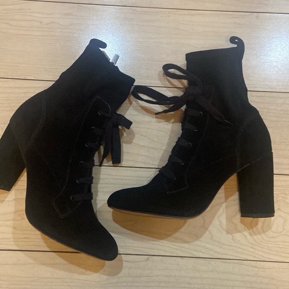 SPLENDID SUEDE BOOTIES